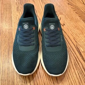 PETER MILLAR HYPERLIGHT APOLLO SNEAKER IN BALSAM